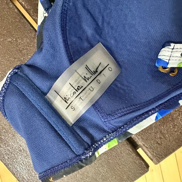 NICOLE MILLER STUDIO Floral Ruffle Bandeau Swimsuit Bikini Top - size medium - Picture 7 of 8